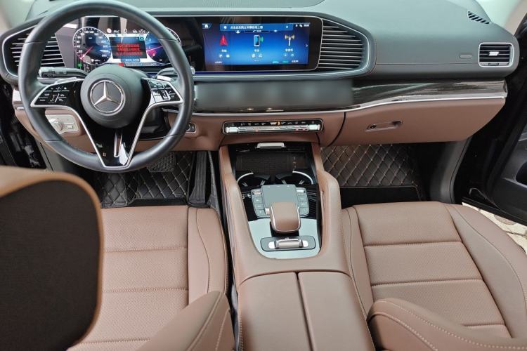 Used Mercedes-Benz GLE 2025 GLE 350 4MATIC Stylish Model Center Console