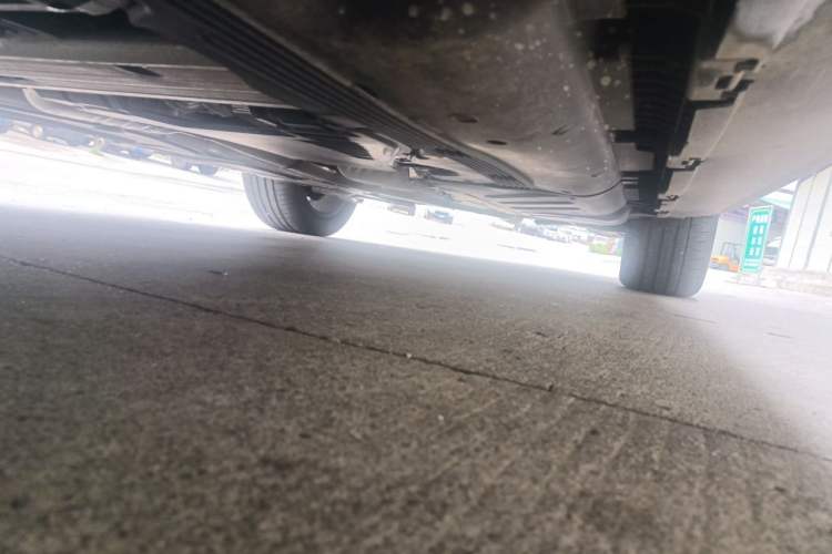 Used Mercedes-Benz GLE 2025 GLE 450 4MATIC Fashion Edition Chassis Front Left