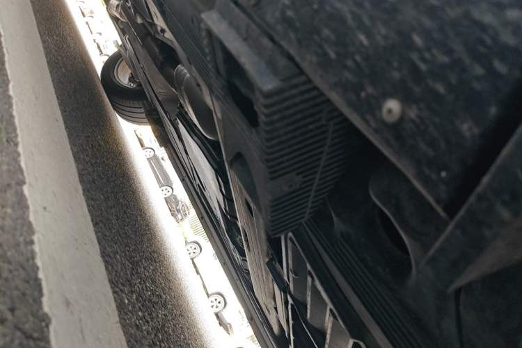Used Mercedes-Benz GLE 2025 GLE 450 4MATIC Fashion Edition Chassis Front Right