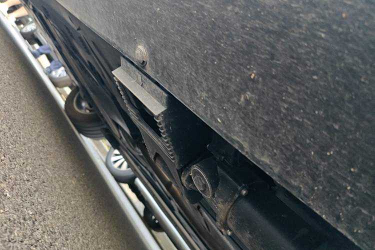 Used Mercedes-Benz GLE 2025 GLE 450 4MATIC Fashion Edition Chassis Rear Left