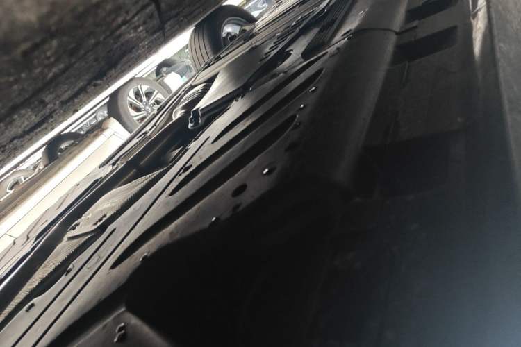 Used Mercedes-Benz GLE 2025 GLE 350 4MATIC Stylish Model Chassis Rear Left