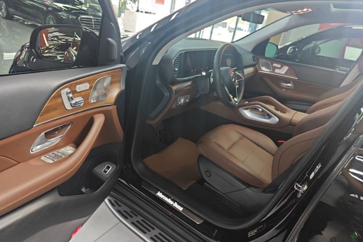 Used Mercedes-Benz GLE 2025 GLE 450 4MATIC Fashion Edition Driver Seat