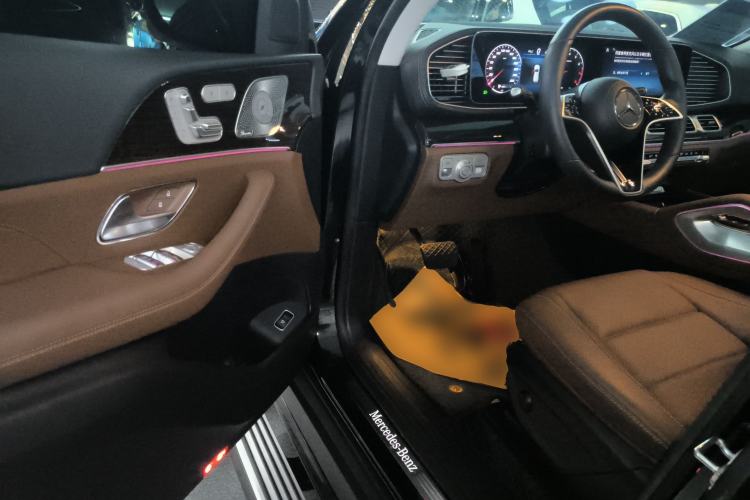 Used Mercedes-Benz GLE 2025 GLE 350 4MATIC Stylish Model Driver Seat