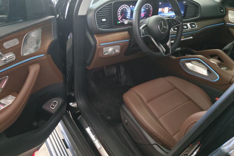 Used Mercedes-Benz GLE 2025 GLE 450 4MATIC Fashion Edition Driver Seat