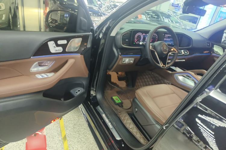 Used Mercedes-Benz GLE 2025 GLE 350 4MATIC Stylish Model Driver Seat