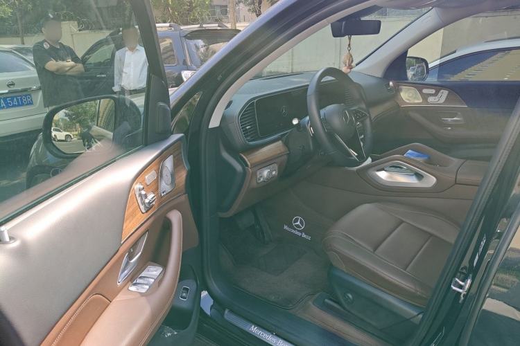 Used Mercedes-Benz GLE 2025 GLE 450 4MATIC Fashion Edition Driver Seat
