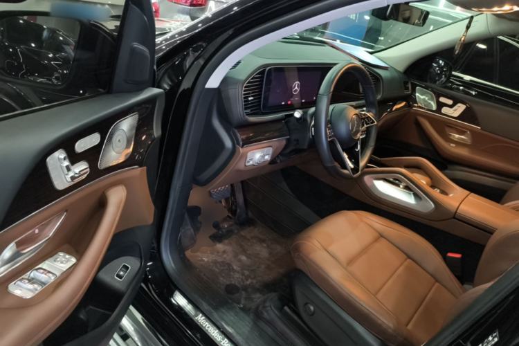 Used Mercedes-Benz GLE 2025 GLE 350 4MATIC Stylish Model Driver Seat