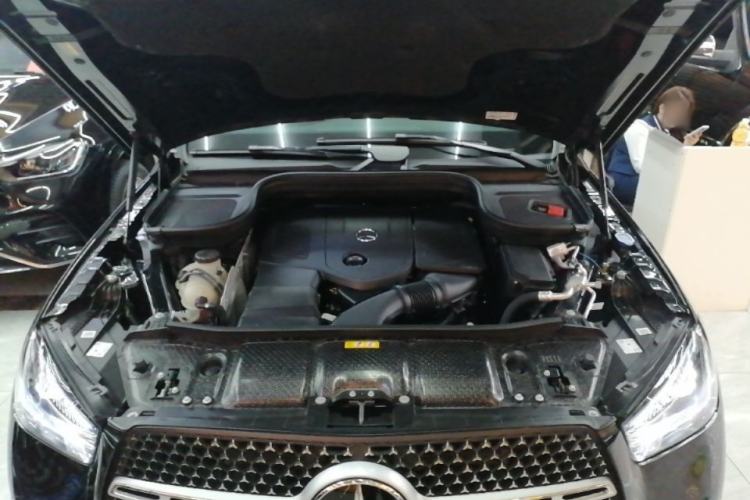 Used Mercedes-Benz GLE 2025 GLE 350 4MATIC Stylish Model Engine Bay
