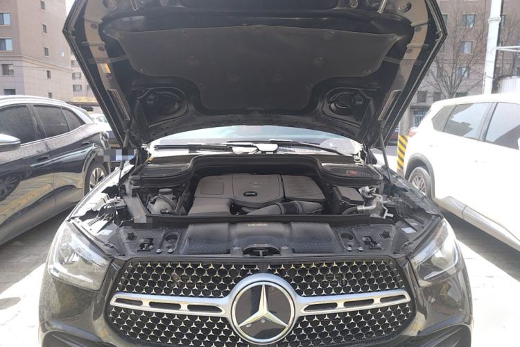 Used Mercedes-Benz GLE 2025 GLE 350 4MATIC Stylish Model Engine Bay
