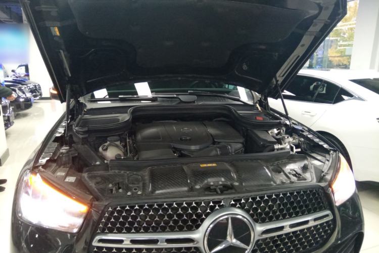 Used Mercedes-Benz GLE 2025 GLE 350 4MATIC Stylish Model Engine Bay