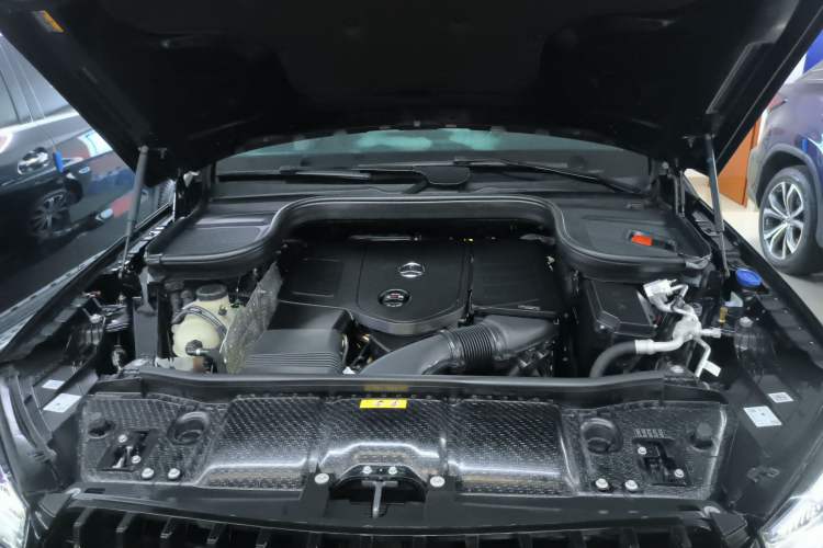 Used Mercedes-Benz GLE 2025 GLE 350 4MATIC Stylish Model Engine Bay