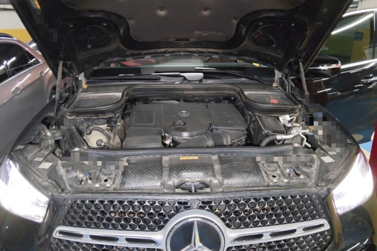 Used Mercedes-Benz GLE 2025 GLE 350 4MATIC Stylish Model Engine Bay