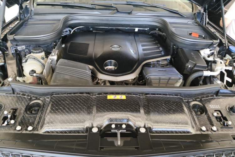 Used Mercedes-Benz GLE 2025 GLE 450 4MATIC Fashion Edition Engine Bay