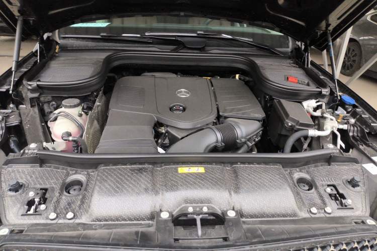 Used Mercedes-Benz GLE 2025-Year Restyled GLE 350 4MATIC Fashion Edition Engine Bay