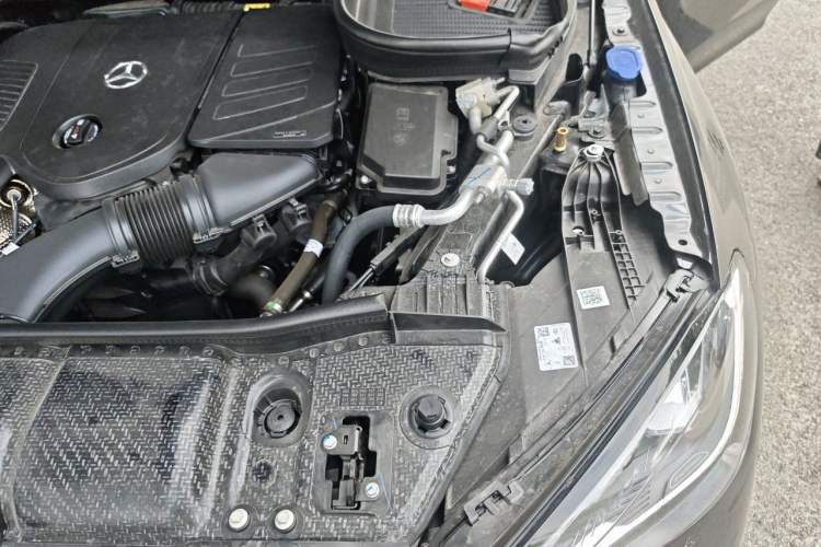 Used Mercedes-Benz GLE 2025 GLE 350 4MATIC Stylish Model Engine Bay Left
