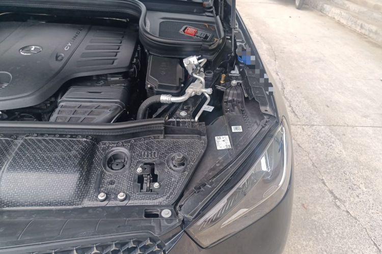 Used Mercedes-Benz GLE 2025 GLE 450 4MATIC Fashion Edition Engine Bay Left