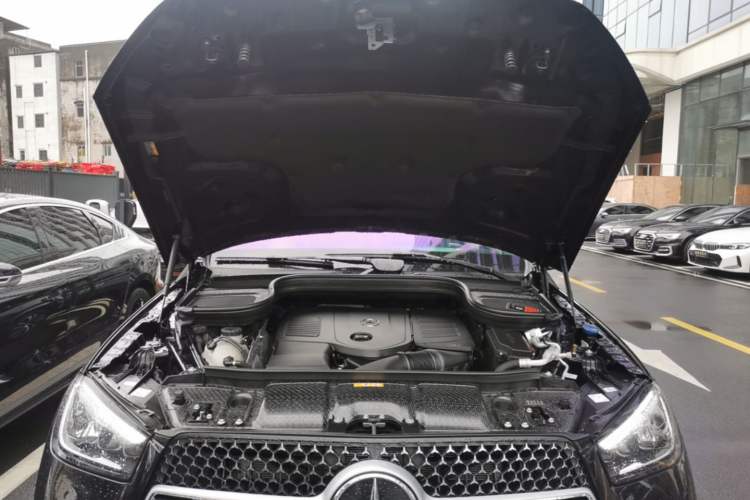 Used Mercedes-Benz GLE 2025-Year Restyled GLE 350 4MATIC Dynamic Edition Engine Bay