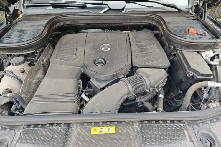 Used Mercedes-Benz GLE 2025-Year Restyled GLE 350 4MATIC Fashion Edition Engine Bay