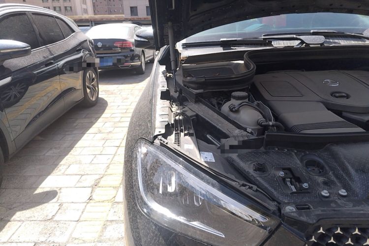 Used Mercedes-Benz GLE 2025 GLE 350 4MATIC Stylish Model Engine Bay Right