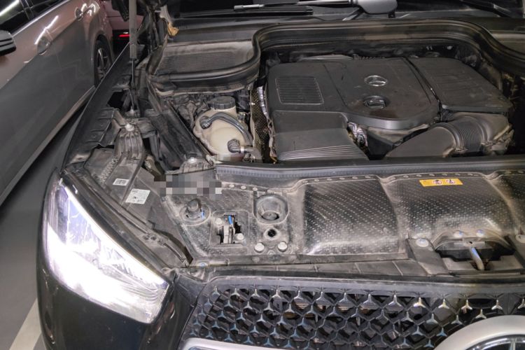 Used Mercedes-Benz GLE 2025 GLE 350 4MATIC Stylish Model Engine Bay Right