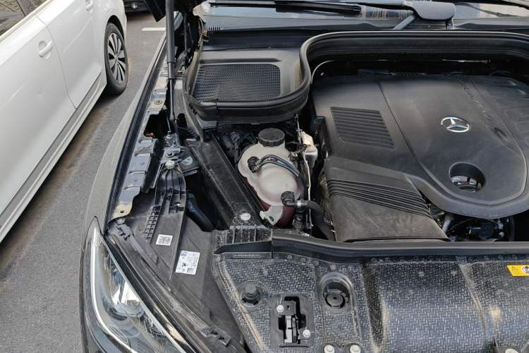 Used Mercedes-Benz GLE 2025 GLE 450 4MATIC Fashion Edition Engine Bay Right