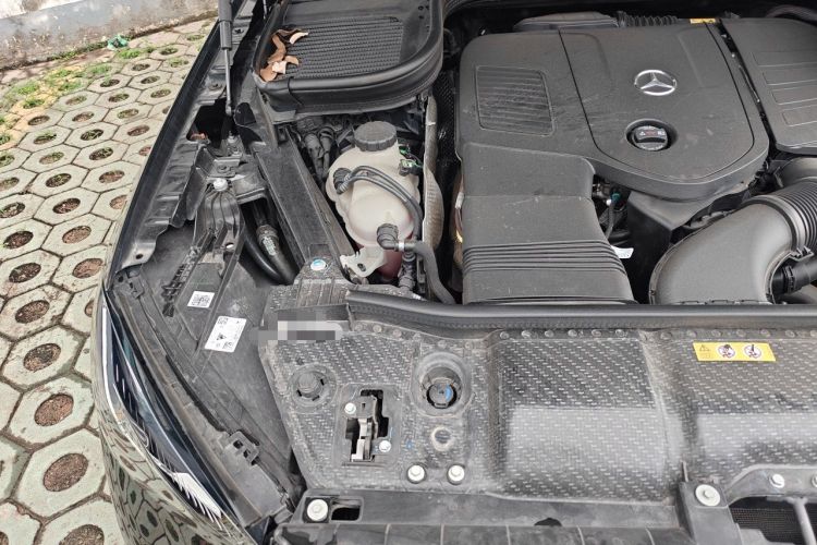Used Mercedes-Benz GLE 2025 GLE 350 4MATIC Stylish Model Engine Bay Right