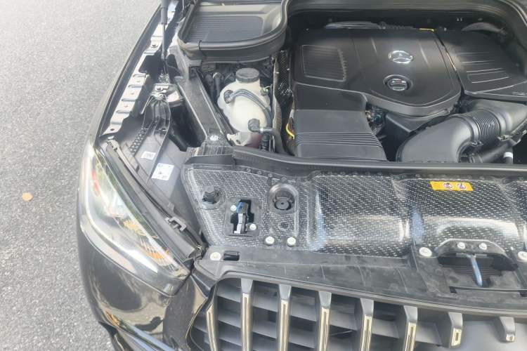 Used Mercedes-Benz GLE 2025 GLE 350 4MATIC Stylish Model Engine Bay Right