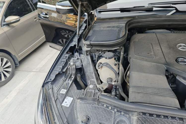 Used Mercedes-Benz GLE 2025-Year Restyled GLE 350 4MATIC Fashion Edition Engine Bay Right
