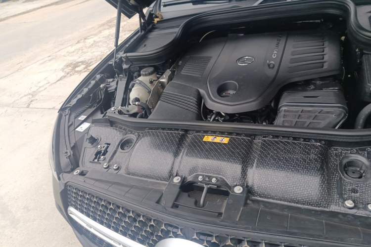 Used Mercedes-Benz GLE 2025 GLE 450 4MATIC Fashion Edition Engine Bay Right