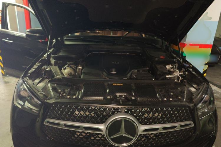 Used Mercedes-Benz GLE 2025 GLE 450 4MATIC Luxury Model Engine Bay