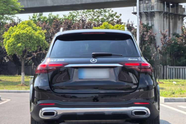 Used Mercedes-Benz GLE 2025 GLE 350 4MATIC Stylish Model Exterior 4