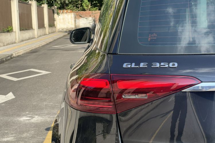 Used Mercedes-Benz GLE 2025 GLE 350 4MATIC Stylish Model Exterior 5