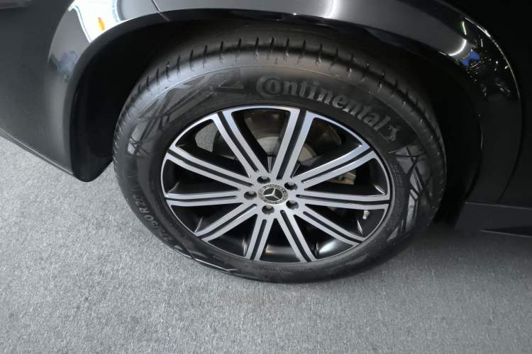 Used Mercedes-Benz GLE 2025 GLE 350 4MATIC Stylish Model Exterior 5