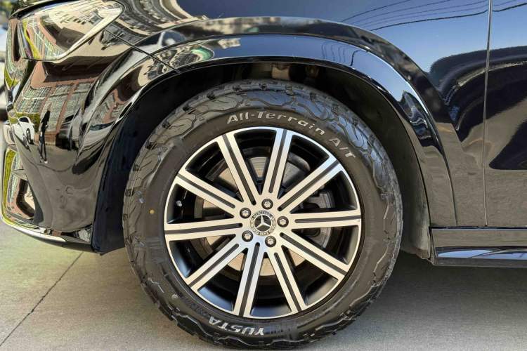 Used Mercedes-Benz GLE 2025 GLE 350 4MATIC Stylish Model Exterior 5