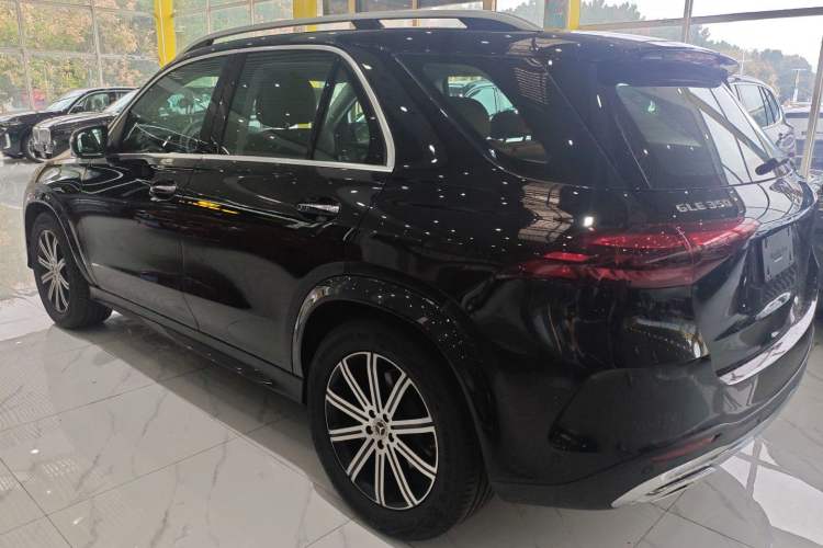Used Mercedes-Benz GLE 2025-Year Restyled GLE 350 4MATIC Fashion Edition Exterior 5