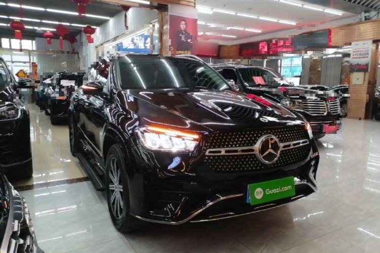 Used Mercedes-Benz GLE 2025 GLE 350 4MATIC Stylish Model Front Right 45 Deg