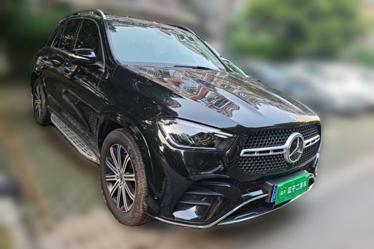 Used Mercedes-Benz GLE 2025 GLE 350 4MATIC Stylish Model Front Right 45 Deg
