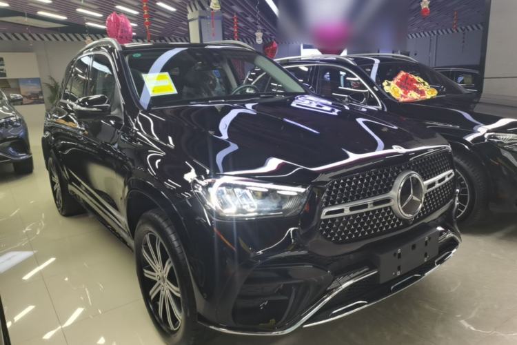 Used Mercedes-Benz GLE 2025 GLE 350 4MATIC Stylish Model Front Right 45 Deg