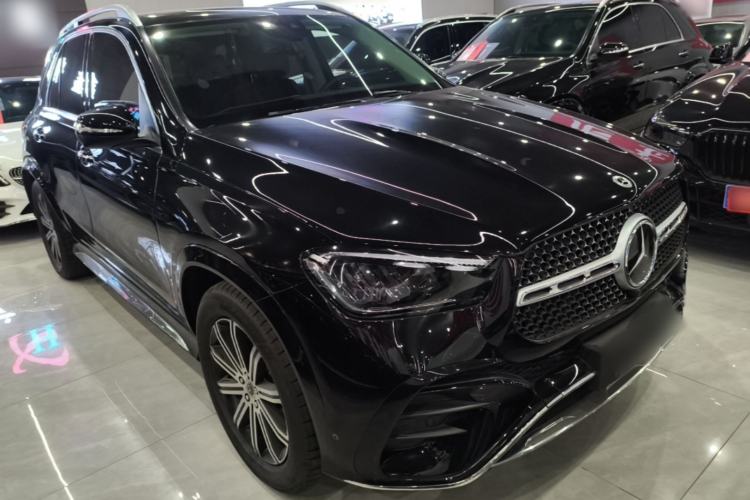 Used Mercedes-Benz GLE 2025 GLE 350 4MATIC Stylish Model Front Right 45 Deg
