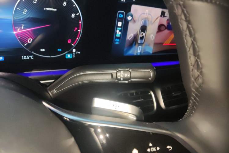 Used Mercedes-Benz GLE 2025-Year Restyled GLE 350 4MATIC Dynamic Edition Gear Lever