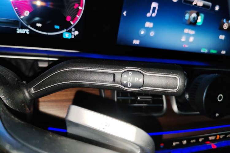 Used Mercedes-Benz GLE 2025 GLE 450 4MATIC Fashion Edition Gear Lever