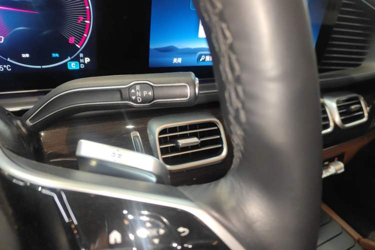 Used Mercedes-Benz GLE 2025 GLE 350 4MATIC Stylish Model Gear Lever