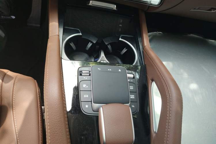 Used Mercedes-Benz GLE 2025 GLE 350 4MATIC Stylish Model Gear Lever
