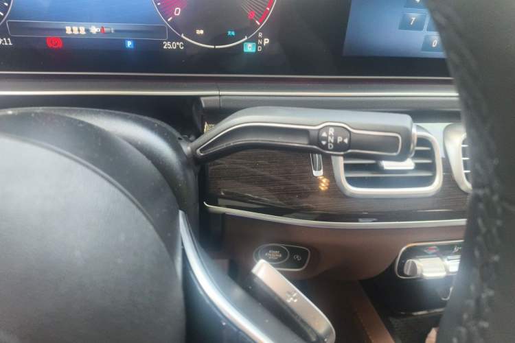 Used Mercedes-Benz GLE 2025 GLE 350 4MATIC Stylish Model Gear Lever