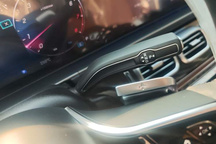 Used Mercedes-Benz GLE 2025-Year Restyled GLE 350 4MATIC Fashion Edition Gear Lever