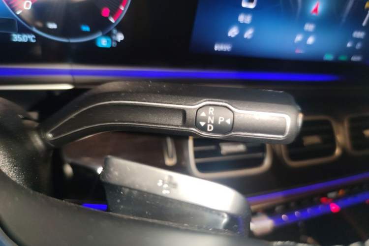Used Mercedes-Benz GLE 2025 GLE 350 4MATIC Stylish Model Gear Lever