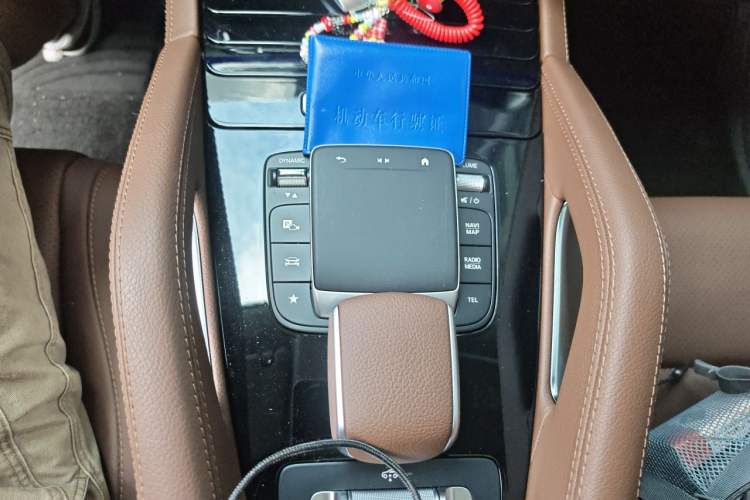 Used Mercedes-Benz GLE 2025 GLE 350 4MATIC Stylish Model Gear Lever