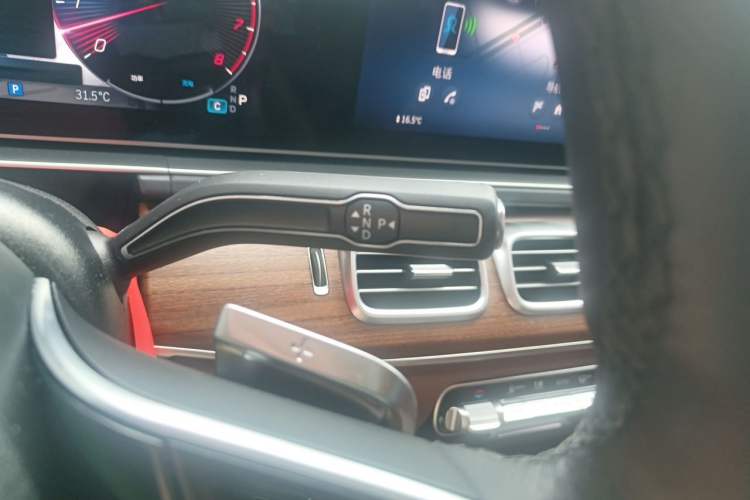 Used Mercedes-Benz GLE 2025 GLE 450 4MATIC Fashion Edition Gear Lever