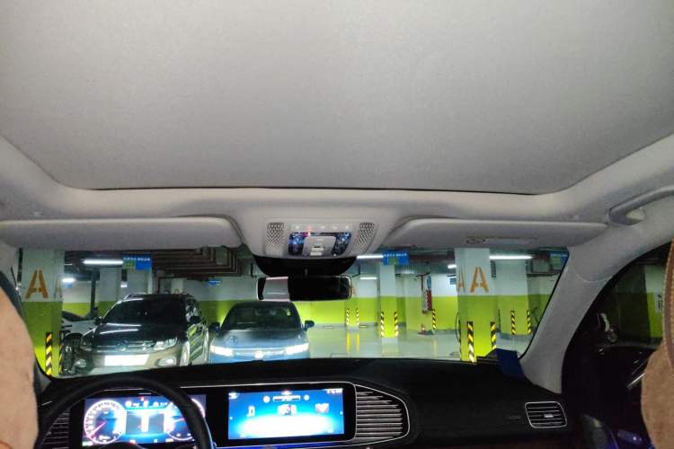 Used Mercedes-Benz GLE 2025 GLE 450 4MATIC Fashion Edition Headliner