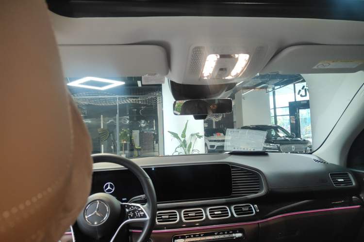 Used Mercedes-Benz GLE 2025 GLE 350 4MATIC Stylish Model Headliner